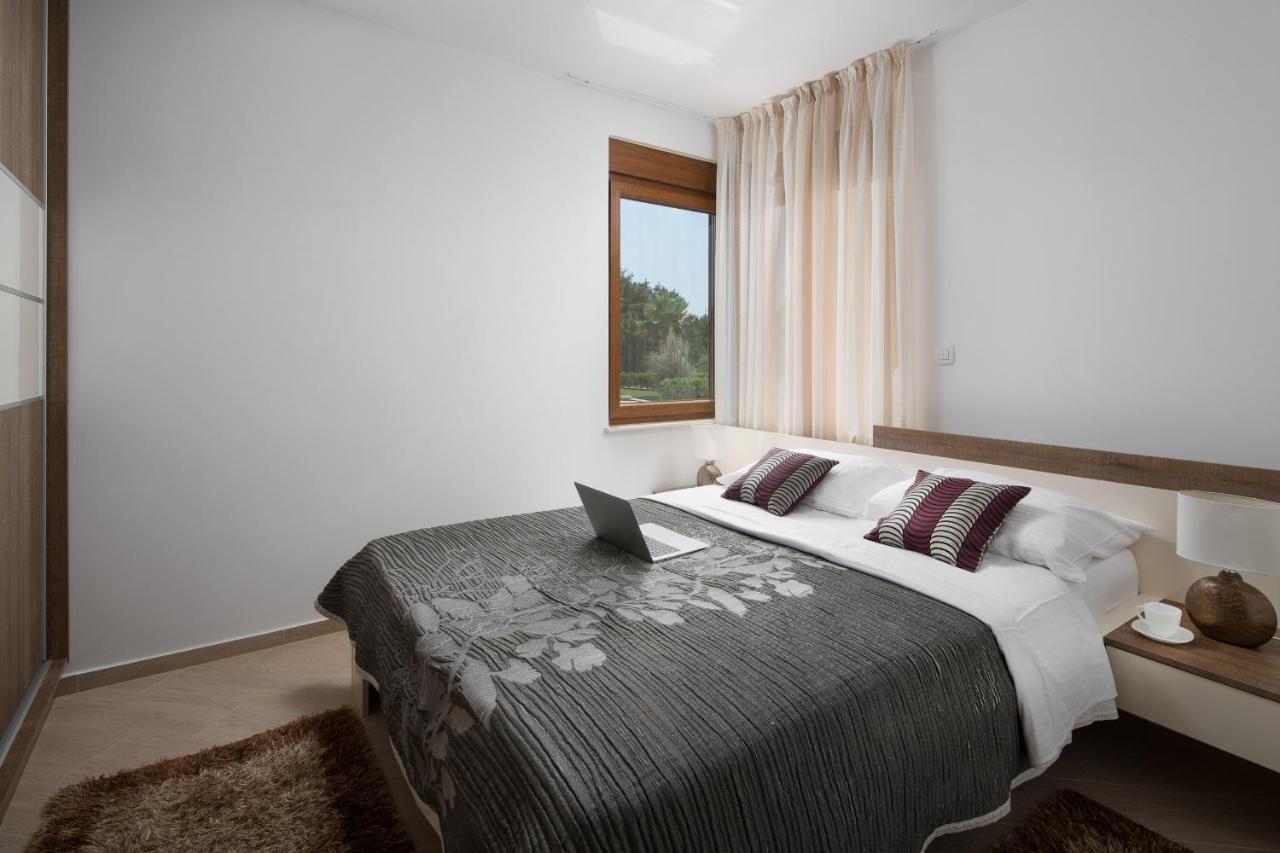 Villa Malibu One Vir Kültér fotó
