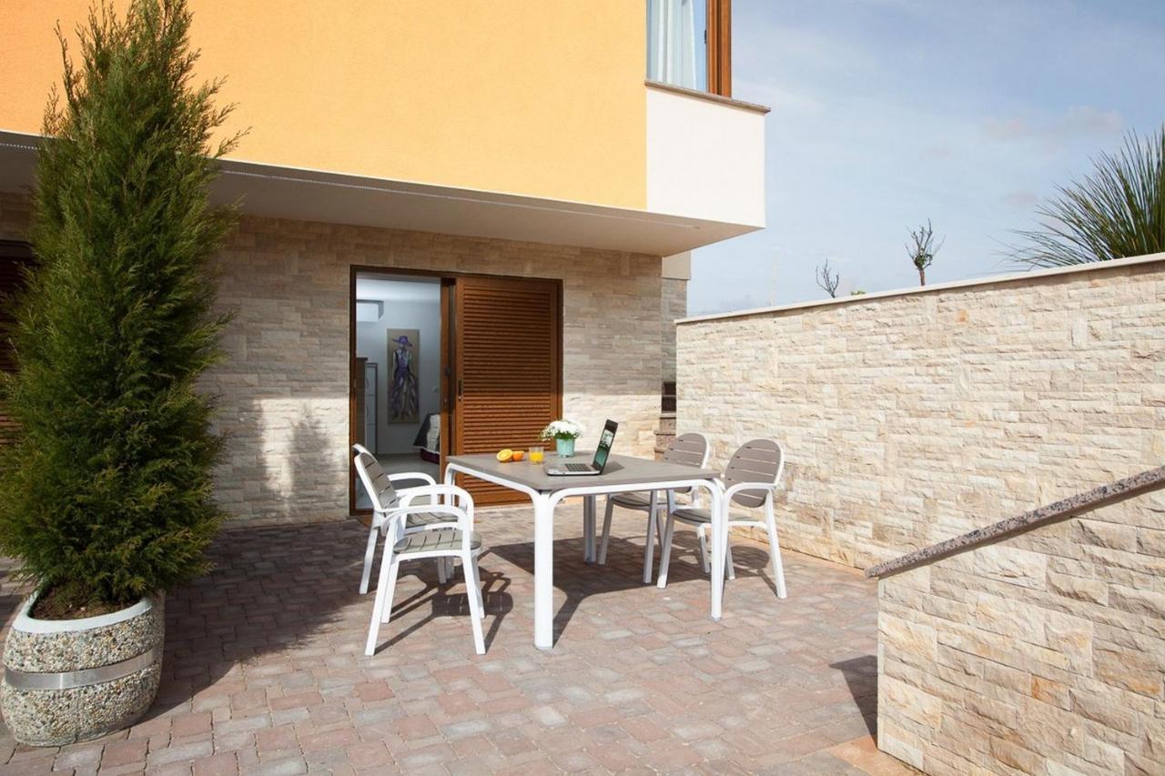 Villa Malibu One Vir Kültér fotó